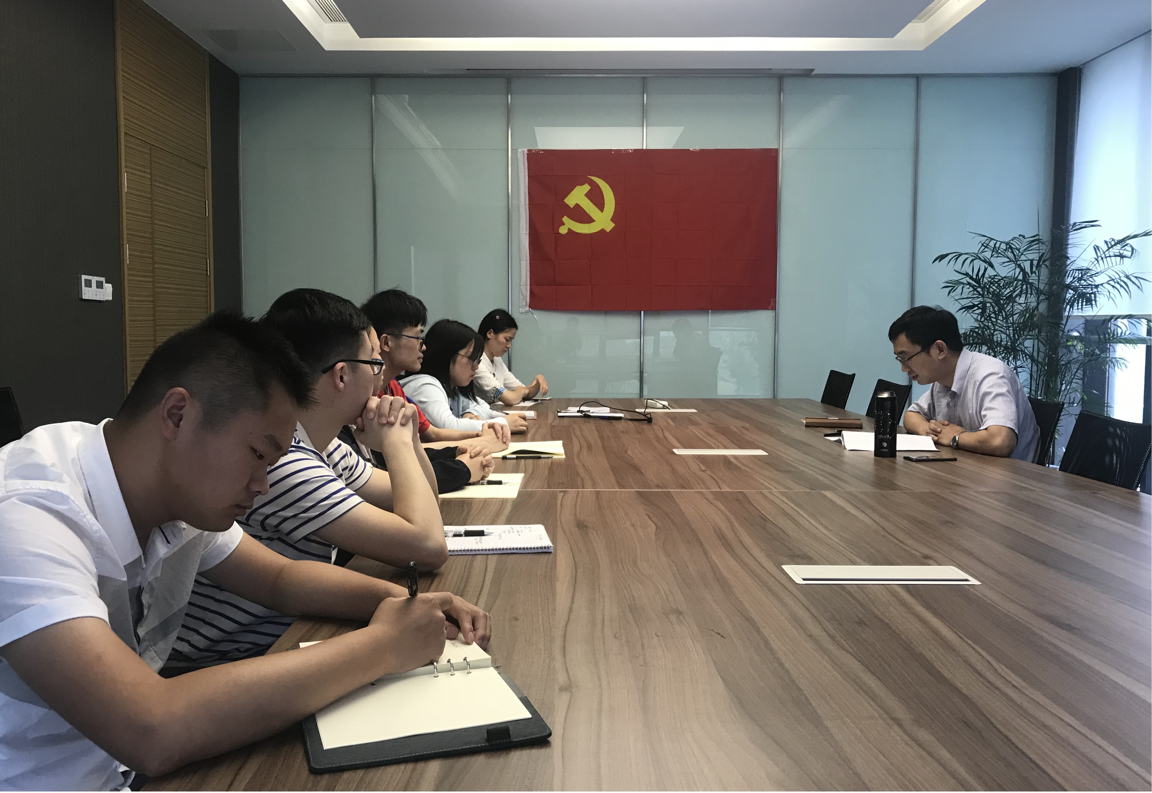 第一届党支部成立大会——不忘初心跟党走 牢记使命再向前